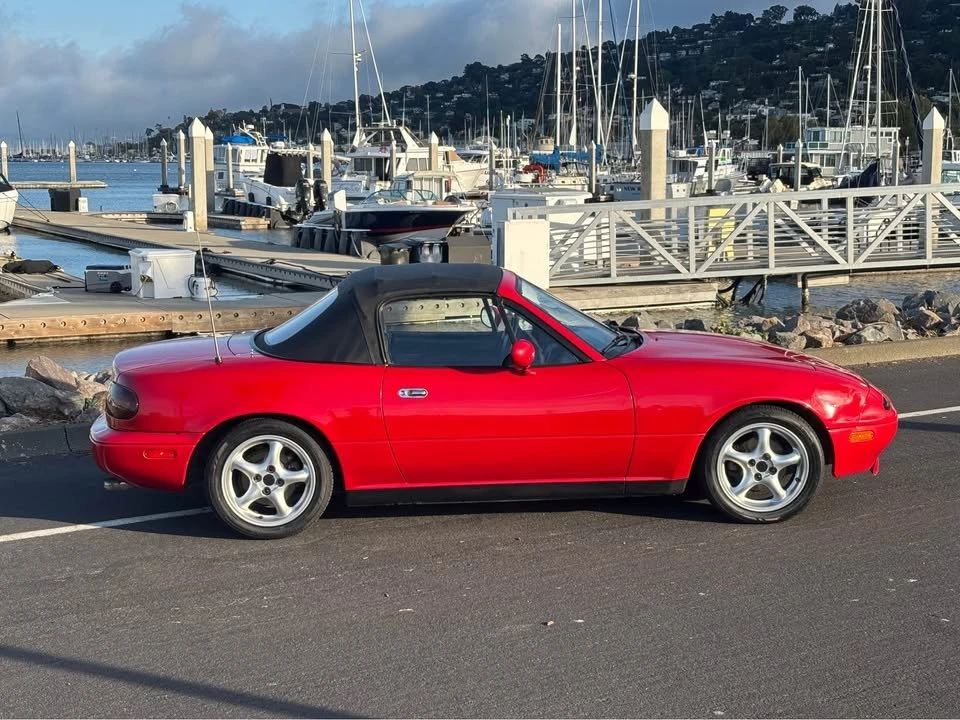 1995 Mazda NA MX-5 Miata - Image 11 of 18
