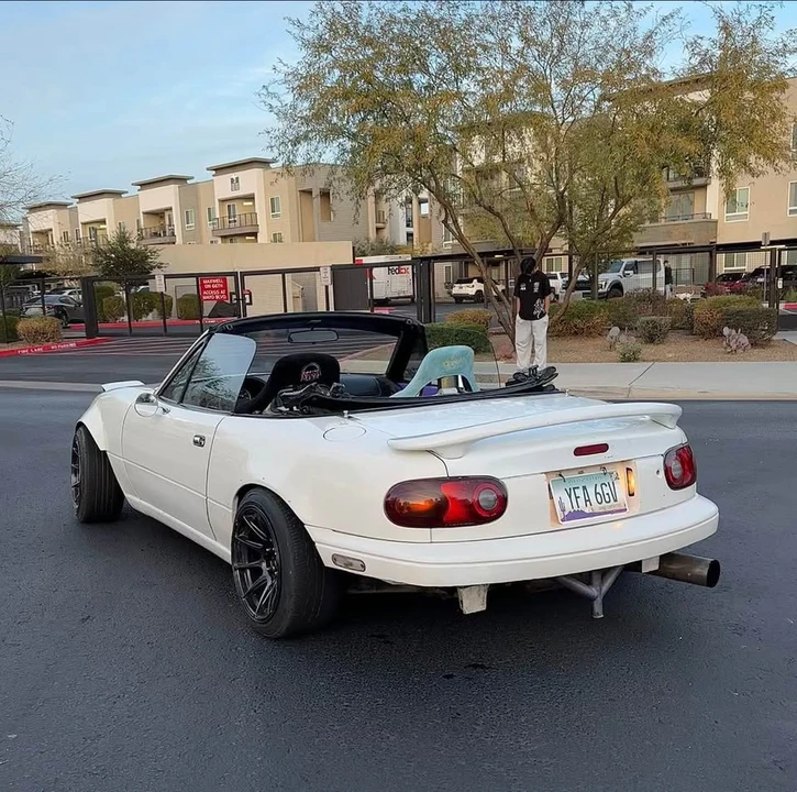 1995 Mazda NA MX-5 Miata - Image 3 of 11
