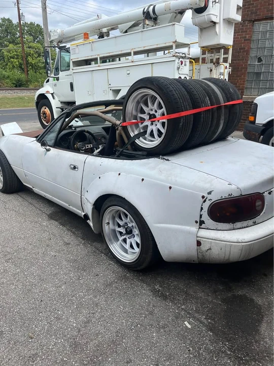 1995 Mazda NA MX-5 Miata - Image 4 of 6