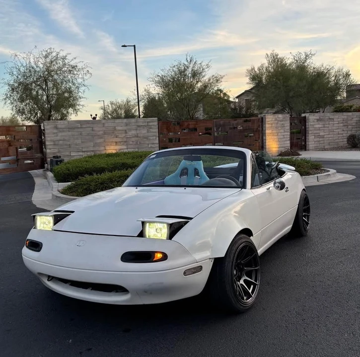 1995 Mazda NA MX-5 Miata - Image 2 of 11