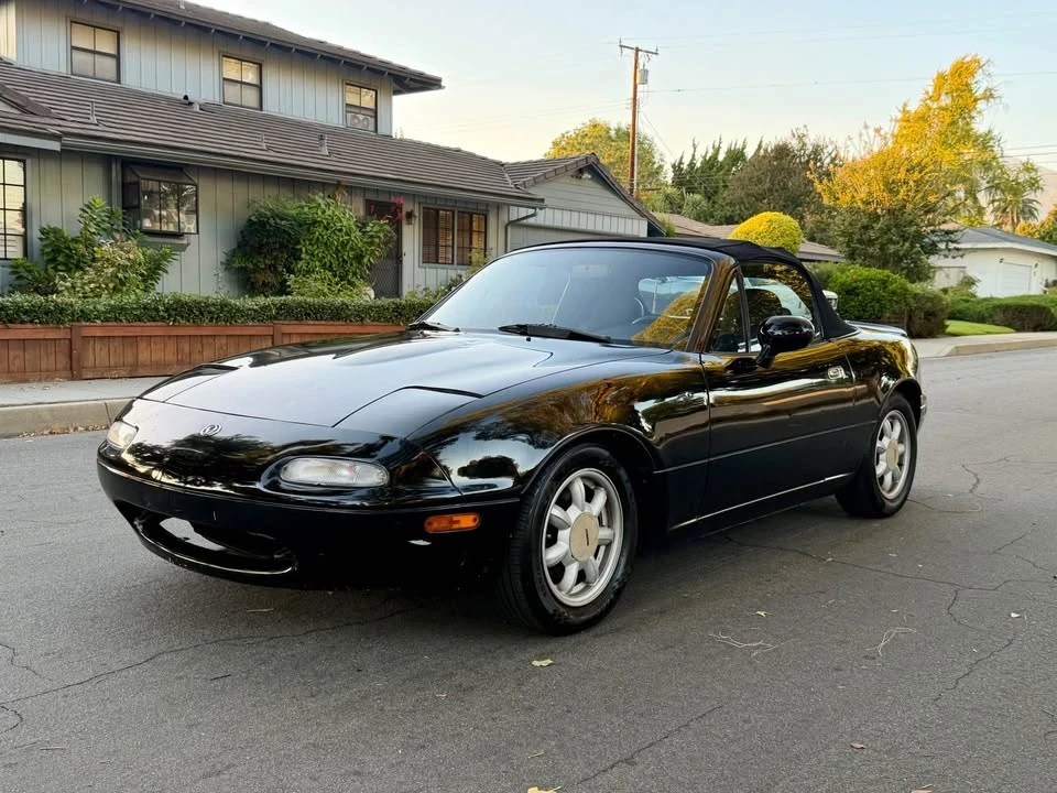 1995 Mazda NA MX-5 Miata - Image 6 of 11