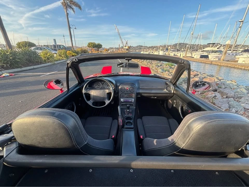 1995 Mazda NA MX-5 Miata - Image 17 of 18