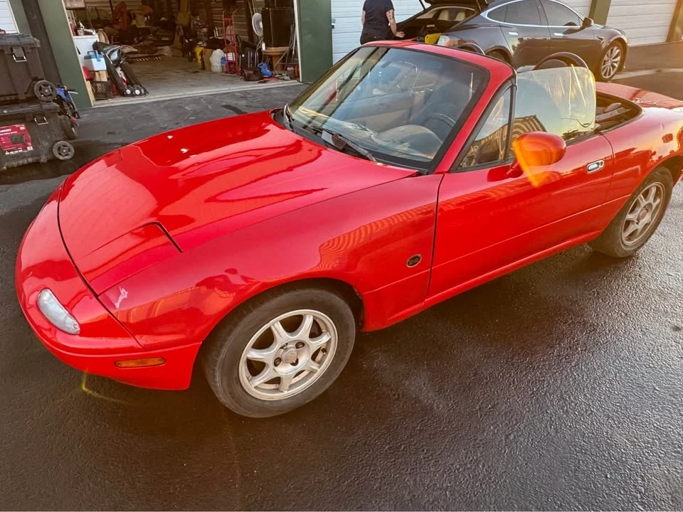 1995 Mazda NA MX-5 Miata - Image 5 of 6