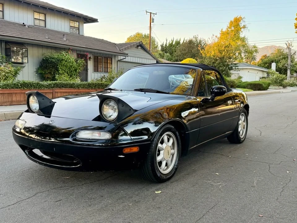 1995 Mazda NA MX-5 Miata - Image 9 of 11