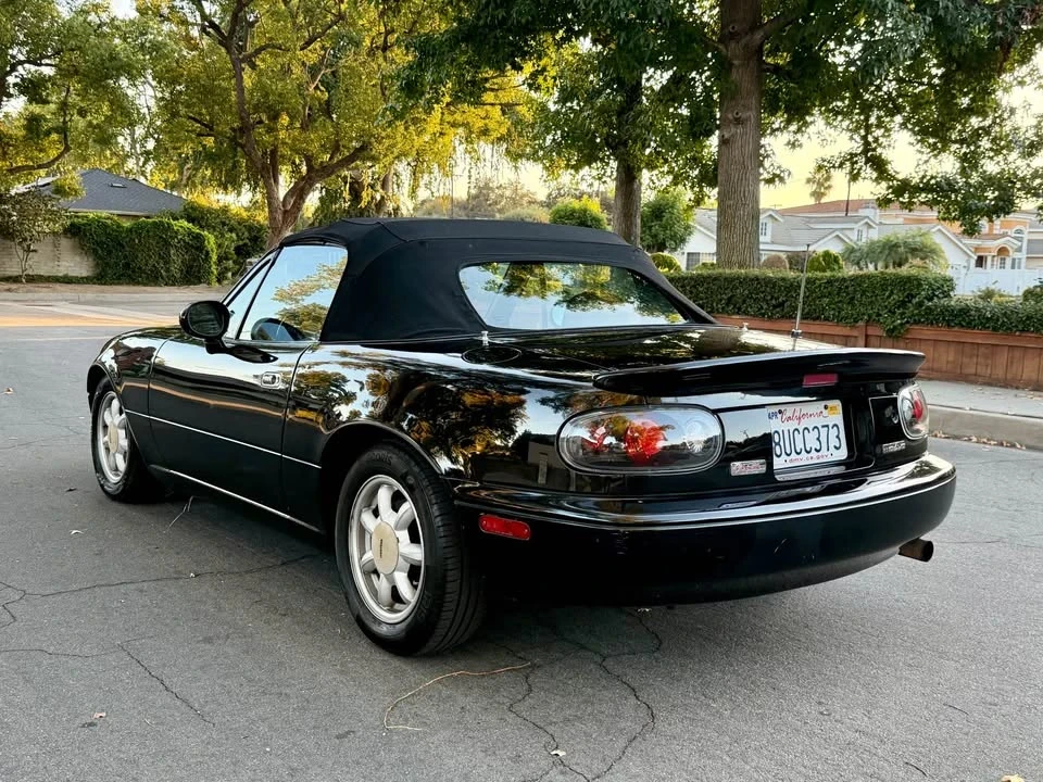 1995 Mazda NA MX-5 Miata - Image 5 of 11
