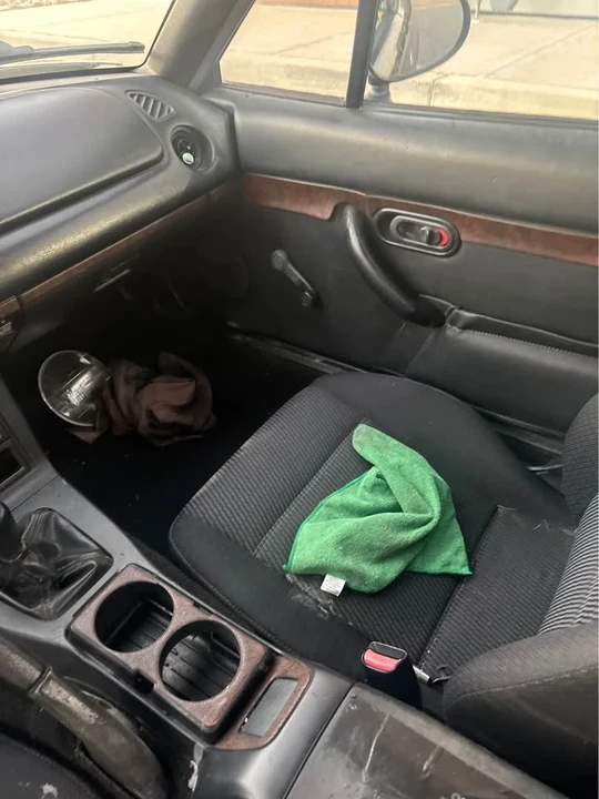 1995 Mazda NA MX-5 Miata - Image 12 of 17