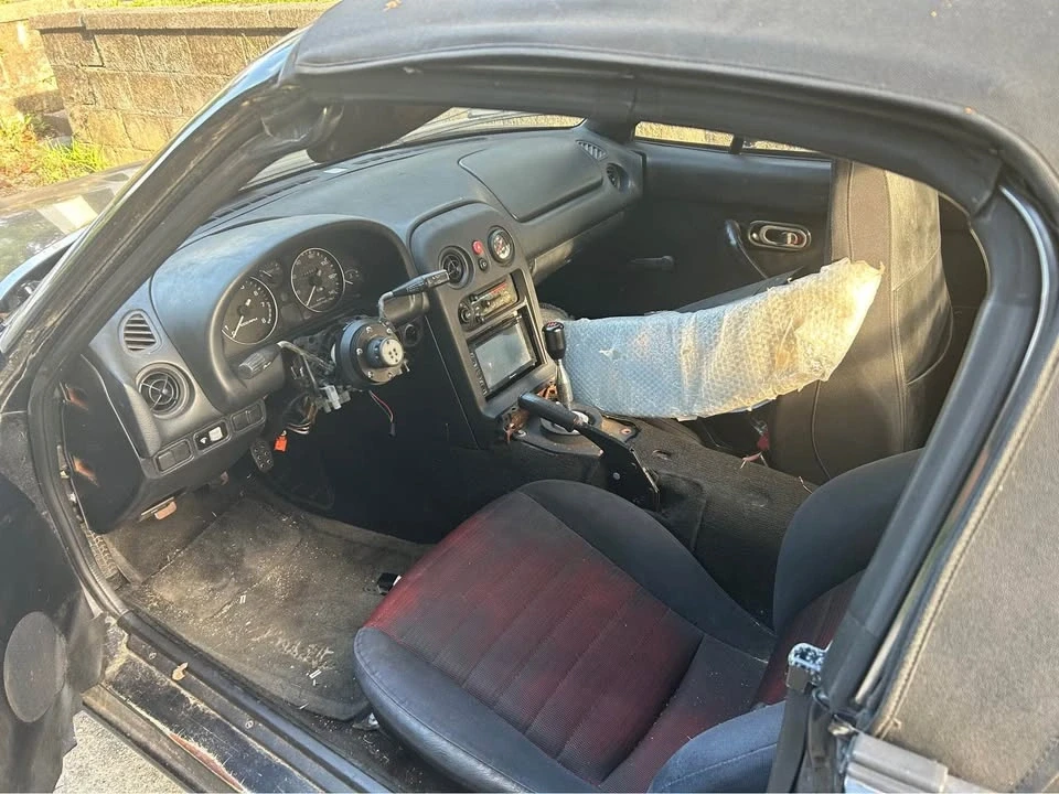 1995 Mazda NA MX-5 Miata - Image 15 of 18
