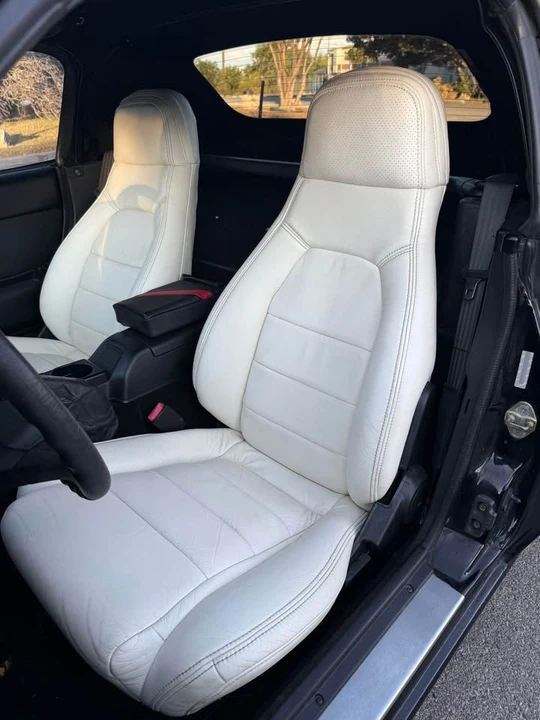 1995 Mazda NA MX-5 Miata - Image 12 of 13