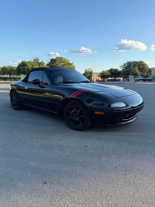 1995 Mazda NA MX-5 Miata - Image 11 of 13
