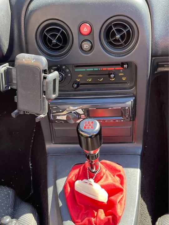 1995 Mazda NA MX-5 Miata - Image 10 of 12