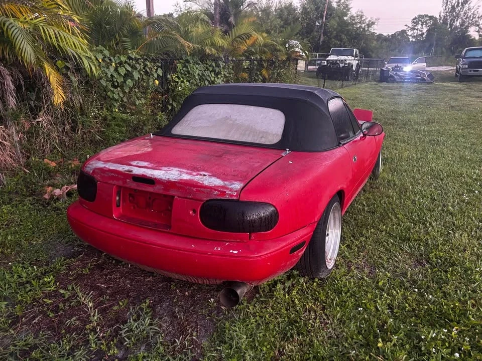 1995 Mazda NA MX-5 Miata - Image 2 of 12
