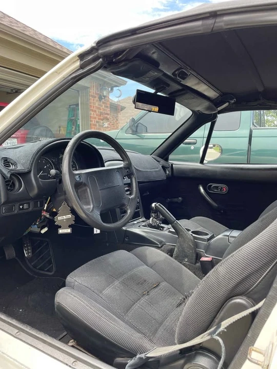 1995 Mazda NA MX-5 Miata - Image 5 of 15