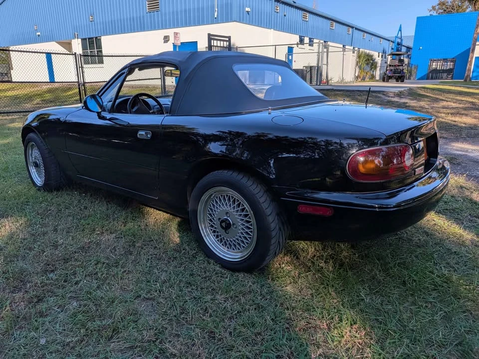 1995 Mazda NA MX-5 Miata - Image 2 of 9