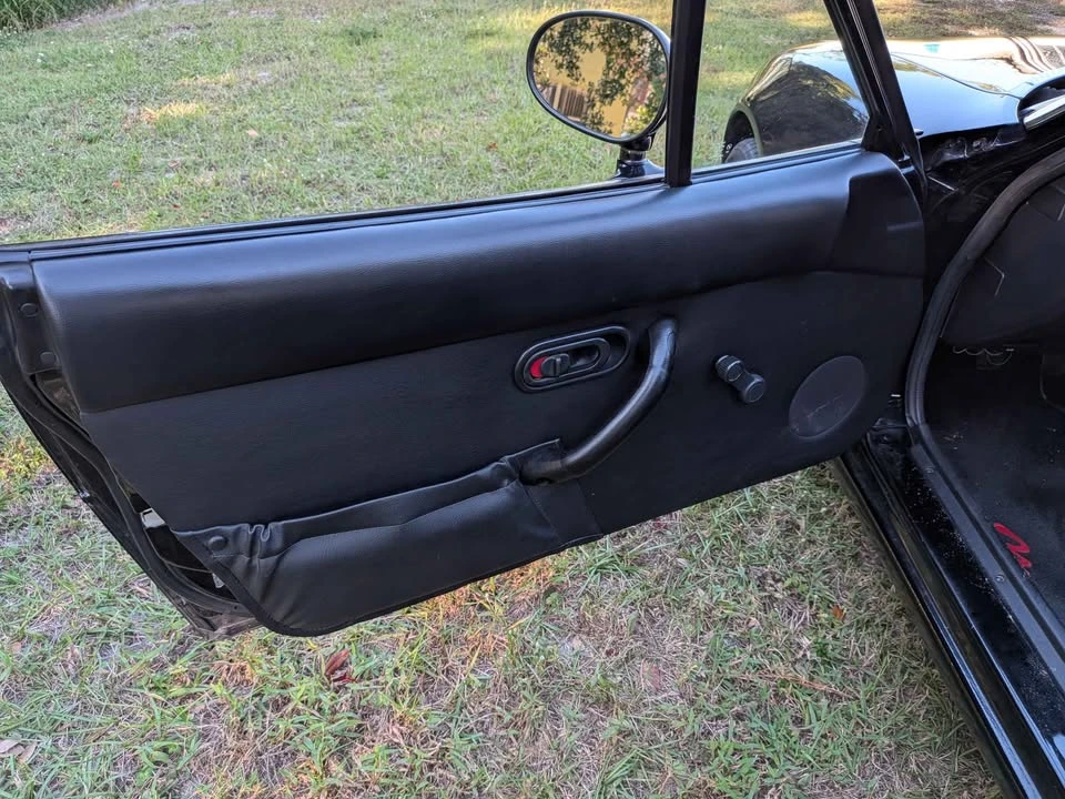1995 Mazda NA MX-5 Miata - Image 3 of 9