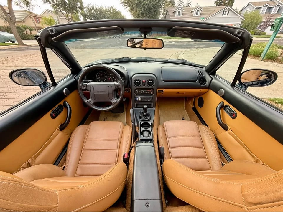 1995 Mazda NA MX-5 Miata - Image 11 of 14