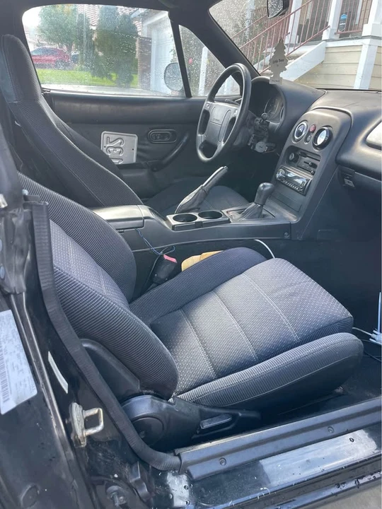 1995 Mazda NA MX-5 Miata - Image 7 of 8