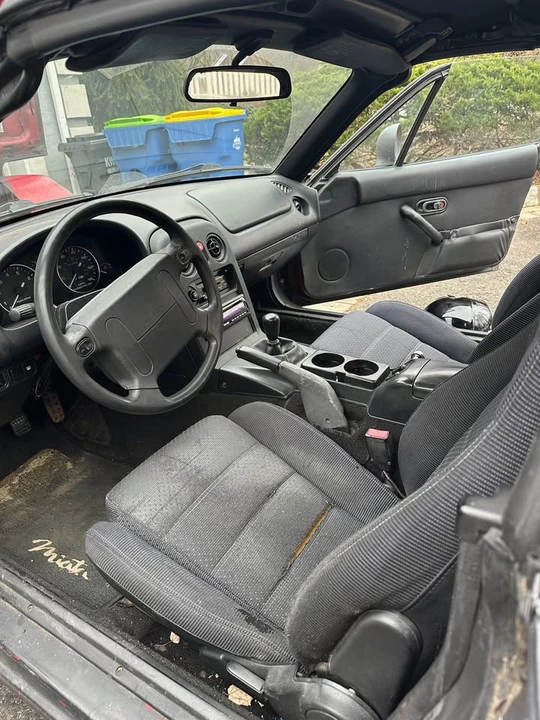 1995 Mazda NA MX-5 Miata - Image 5 of 13