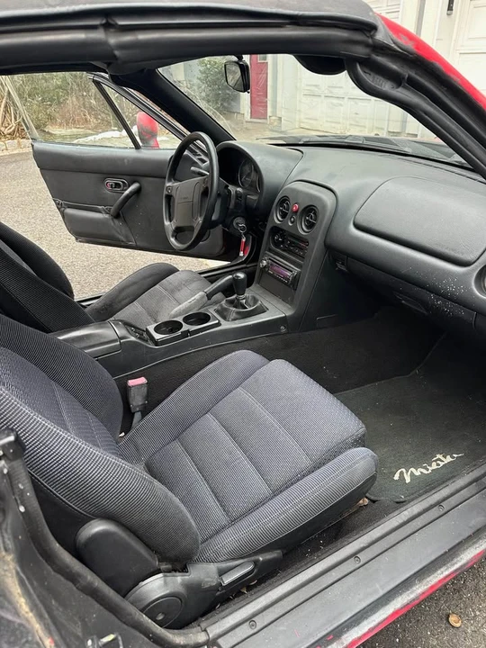 1995 Mazda NA MX-5 Miata - Image 4 of 13