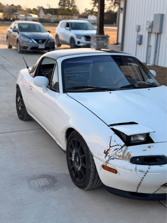 1995 Mazda NA MX-5 Miata - Image 2 of 13