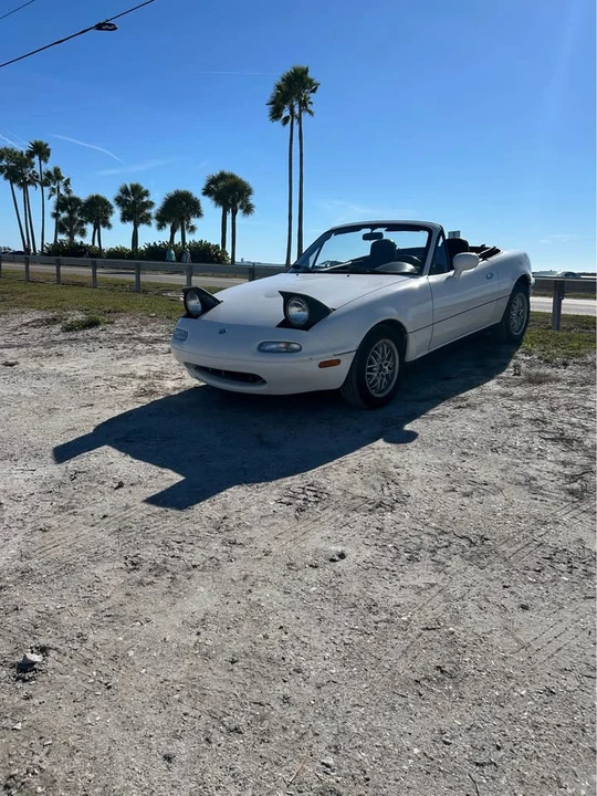 1995 Mazda NA MX-5 Miata - Image 6 of 6