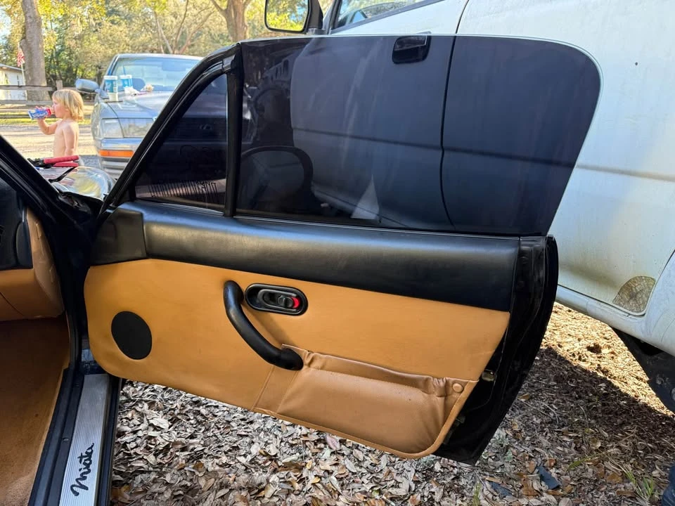 1995 Mazda NA MX-5 Miata - Image 16 of 19