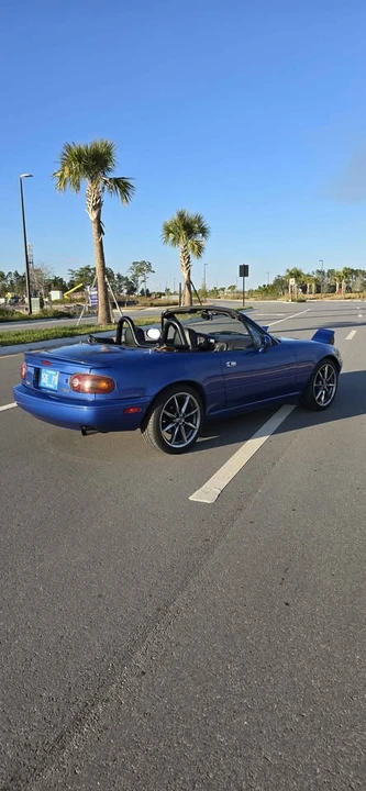 1995 Mazda NA MX-5 Miata - Image 10 of 11