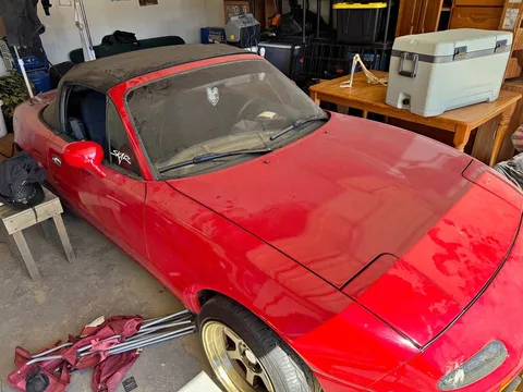 1995 Mazda MX-5 Miata Convertible