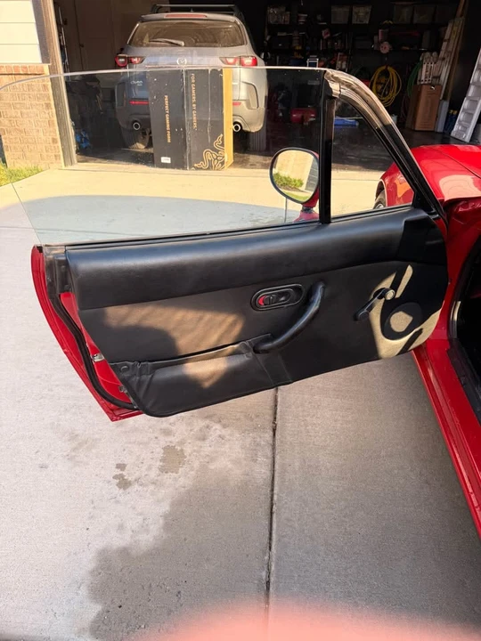 1995 Mazda NA MX-5 Miata - Image 8 of 20