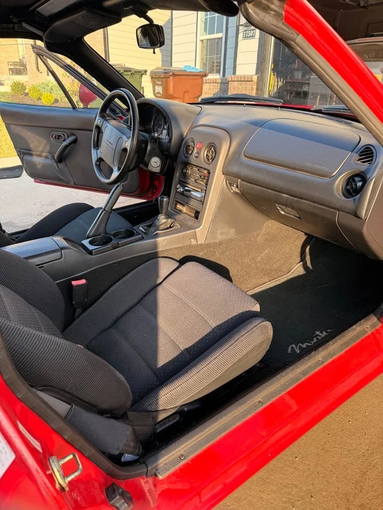 1995 Mazda NA MX-5 Miata - Image 11 of 20