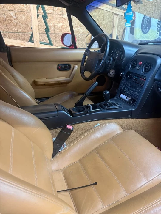1995 Mazda NA MX-5 Miata - Image 7 of 10