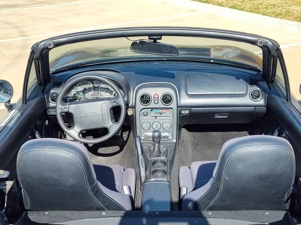 1995 Mazda NA MX-5 Miata - Image 7 of 14