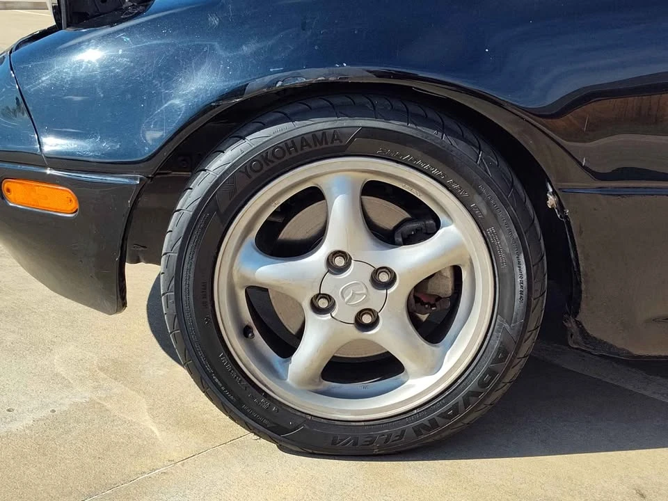 1995 Mazda NA MX-5 Miata - Image 11 of 14
