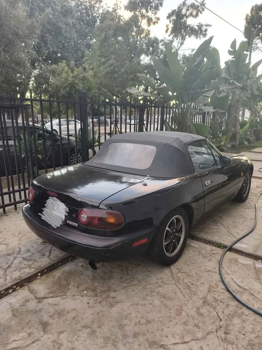 1995 Mazda NA MX-5 Miata - Image 2 of 4