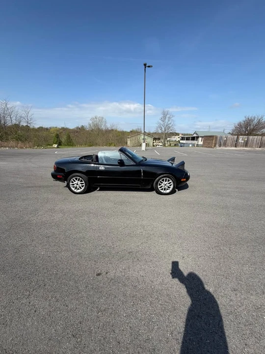 1995 Mazda NA MX-5 Miata - Image 10 of 20