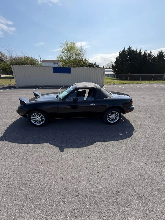 1995 Mazda NA MX-5 Miata - Image 5 of 20