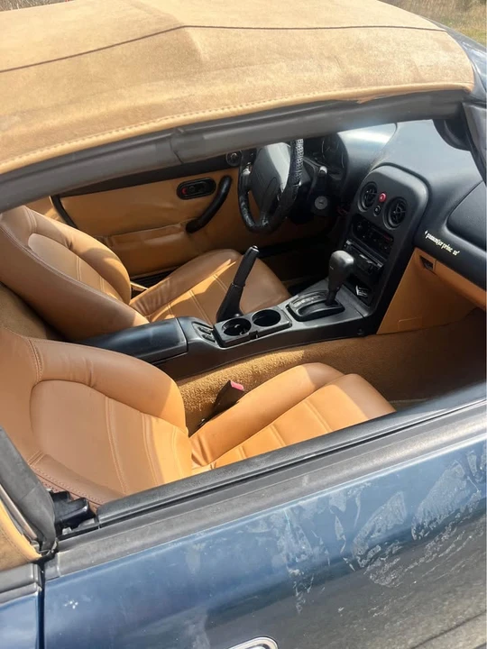1995 Mazda NA MX-5 Miata - Image 2 of 2