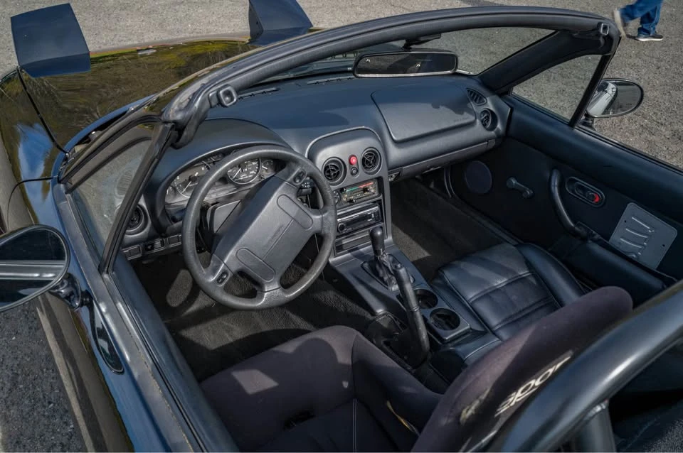 1995 Mazda NA MX-5 Miata - Image 11 of 20