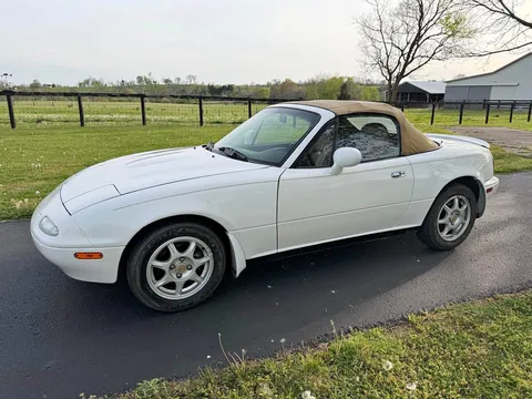 1995 Mazda MX-5 Miata Convertible