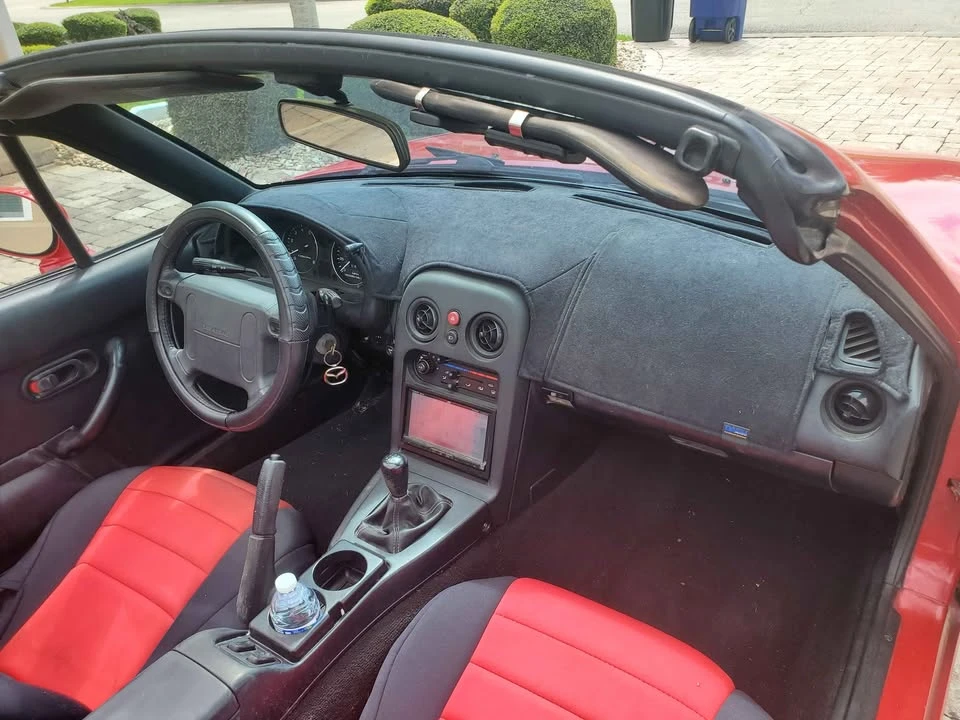 1995 Mazda NA MX-5 Miata - Image 10 of 10
