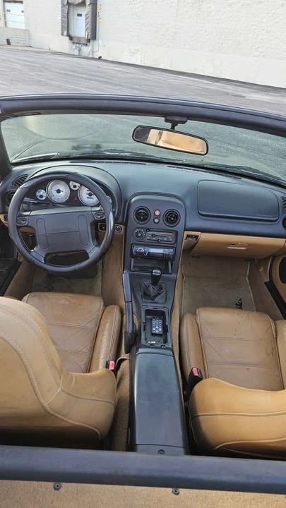 1995 Mazda NA MX-5 Miata - Image 7 of 8