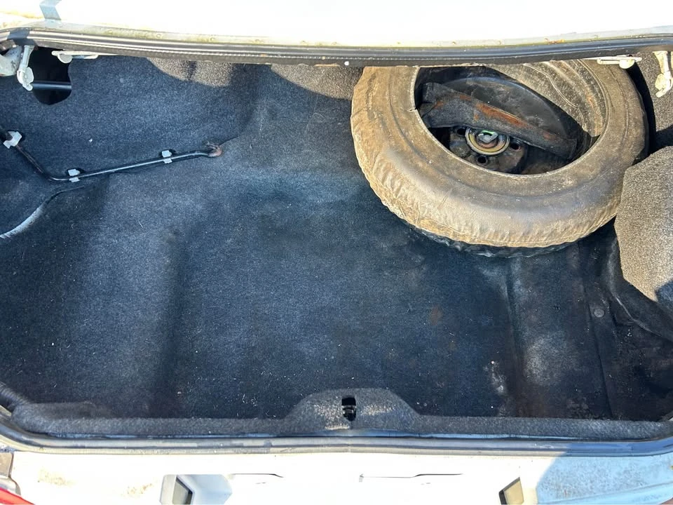 1995 Mazda NA MX-5 Miata - Image 14 of 15