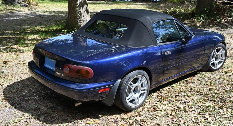 1995 Mazda NA MX-5 Miata - Image 2 of 10