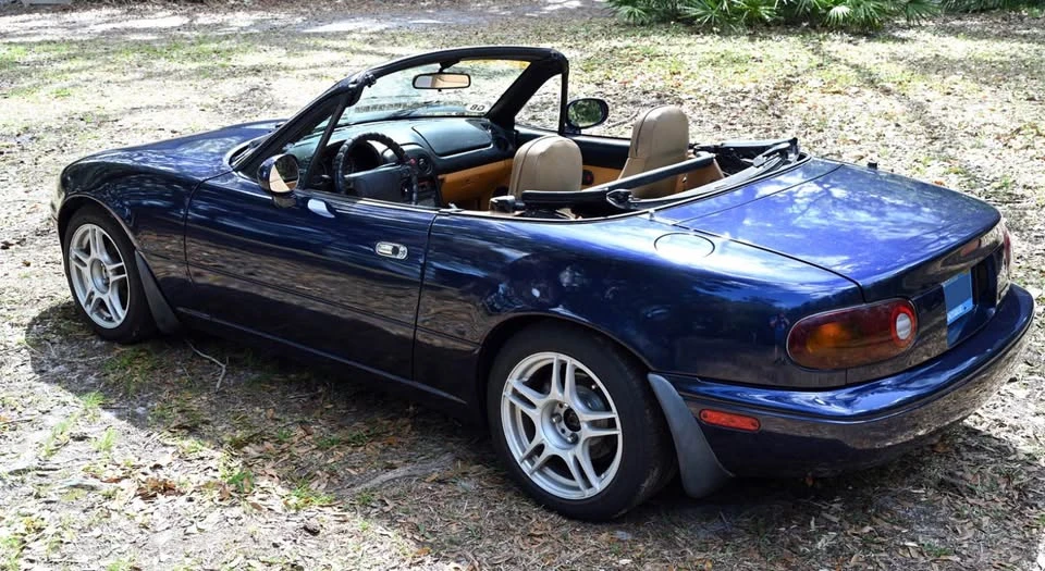 1995 Mazda NA MX-5 Miata - Image 6 of 10