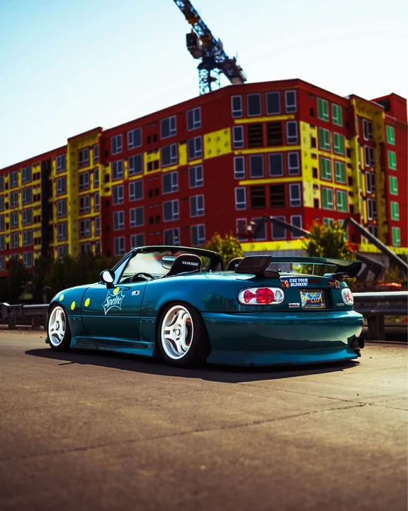 1995 Mazda NA MX-5 Miata - Image 4 of 7