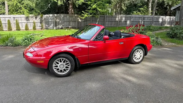 1995 Mazda MX-5 Miata Convertible