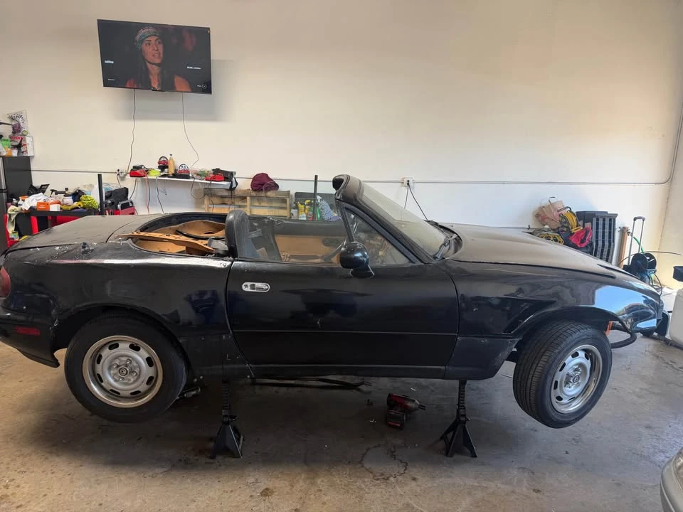 1995 Mazda NA MX-5 Miata - Image 3 of 5