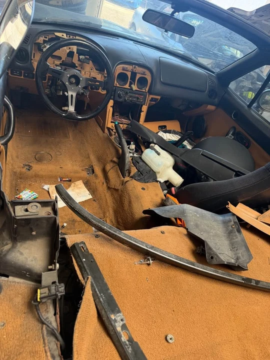 1995 Mazda NA MX-5 Miata - Image 5 of 5