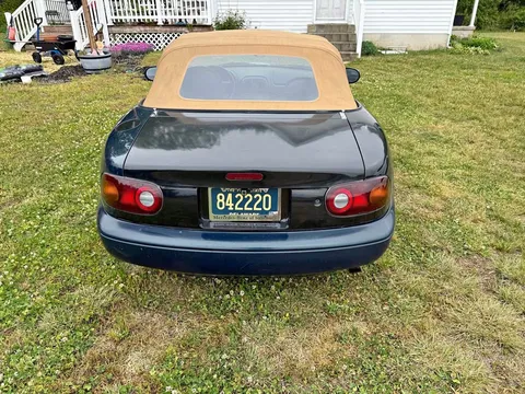 1995 Mazda MX-5 Miata Convertible