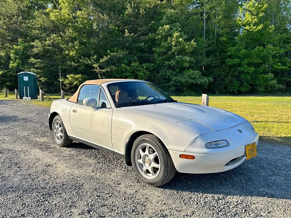 1995 Mazda NA MX-5 Miata - Image 2 of 19