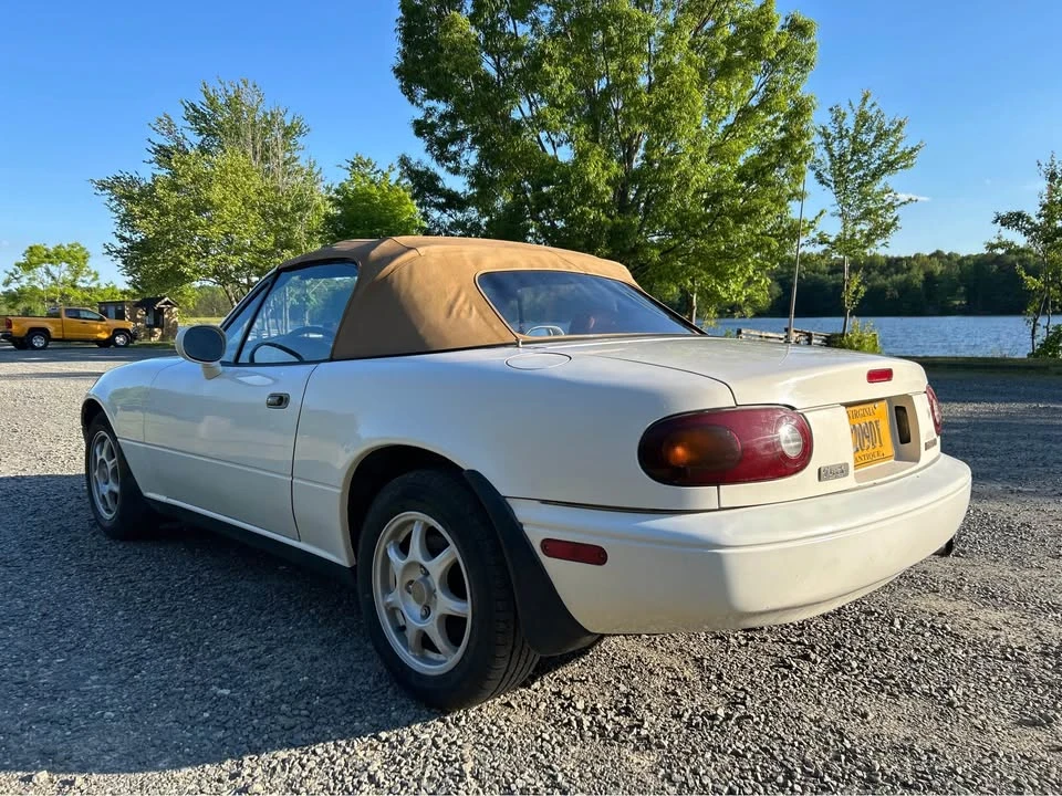 1995 Mazda NA MX-5 Miata - Image 5 of 19